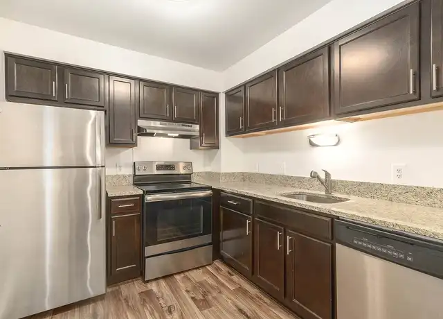 Property at Dover Hills Apartments - 4520 Dover Hills Dr, Kalamazoo, MI, 49009, 1 bed, 1 bath, [object Object]