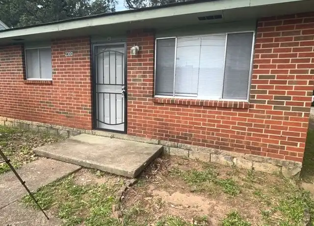 Property at 2300 4th Ave Unit A, Chattanooga, TN, 37404, 3 beds, 1.5 baths, [object Object]