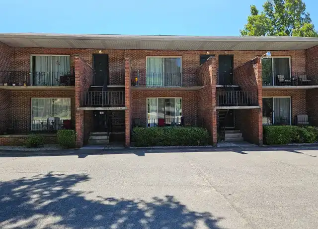 Property at 18 Old Saint Marys Pike Unit 201, Parkersburg, WV, 26104, 1 bed, 1 bath, [object Object]
