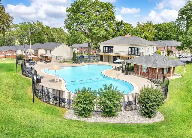 Property at 407 Charlestown Ct, Douglass Hills, KY, 40243, 2 beds, 1-1.5 bath, [object Object]
