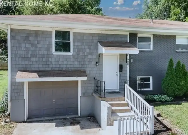 Property at 9007 W 78th Cir, Overland Park, KS, 66204, 3 beds, 2 baths, [object Object]
