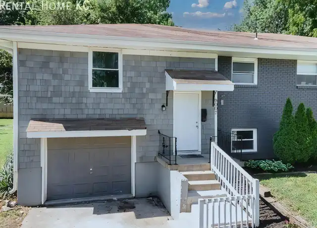 Property at 9007 W 78th Cir, Overland Park, KS, 66204, 3 beds, 2 baths, [object Object]