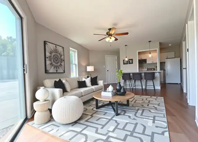 Property at 205 W Woodruff Ave Apt 1, Searcy, AR, 72143, 2 beds, 1 bath, [object Object]