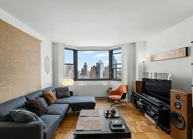 Property at 200 E 90th St, New York, NY, 10128, 1 bed, 1 bath, [object Object]