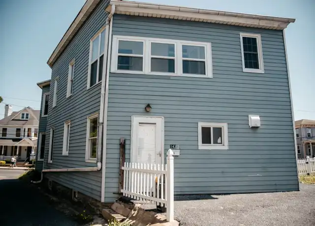 Property at 143 S Union St Unit B, Middletown, PA, 17057, 3 beds, 2 baths, [object Object]