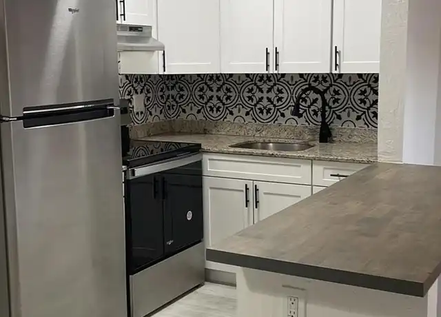 Property at 1125 SW 15th Ave Unit 2, Fort Lauderdale, FL, 33312, 1 bed, 1 bath, [object Object]