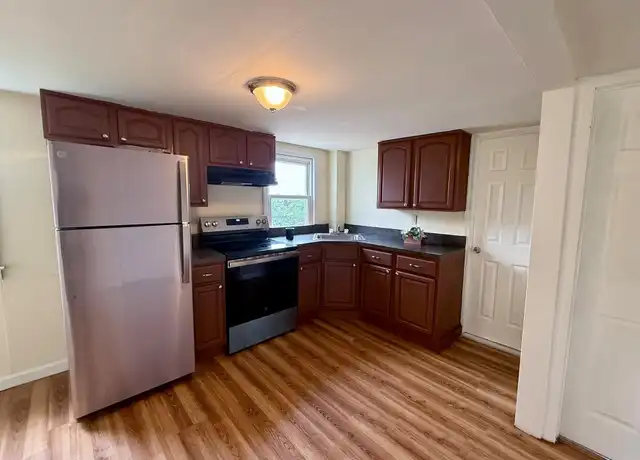 Property at 52 Hoffman Ln, Central Islip, NY, 11722, 2 beds, 1 bath, [object Object]