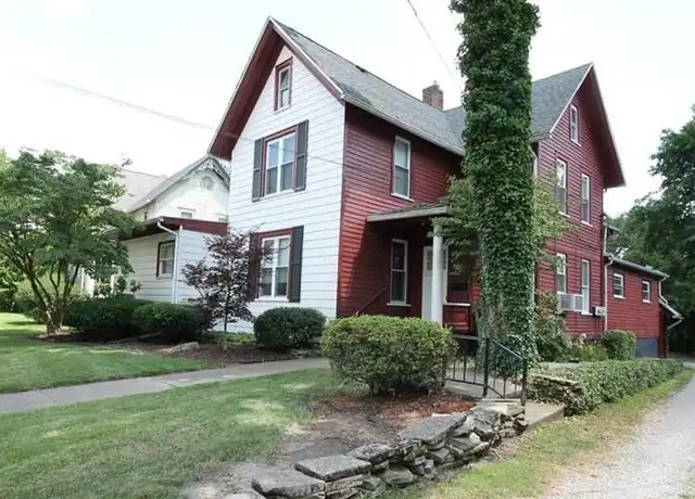 Property at 523 Wellman Ave SE, Massillon, OH, 44646, 2 beds, 1 bath, [object Object]