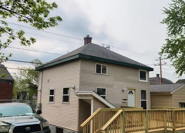 Property at 2422 W 2nd St Unit 2422 1/2, Duluth, MN, 55806, 1 bed, 1 bath, [object Object]