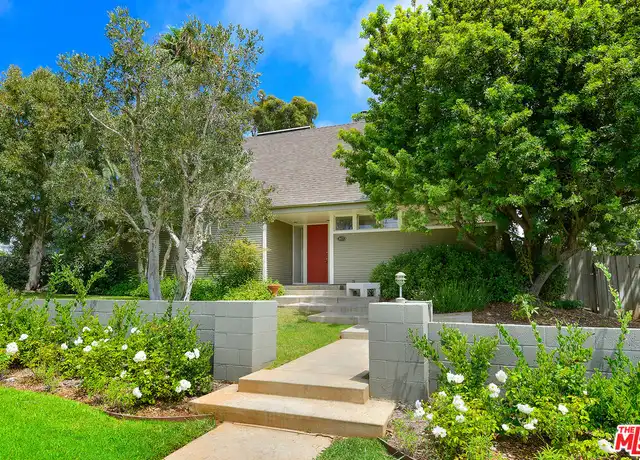 Property at 902 El Medio Ave, Pacific Palisades, CA, 90272, 4 beds, 3 baths, [object Object]