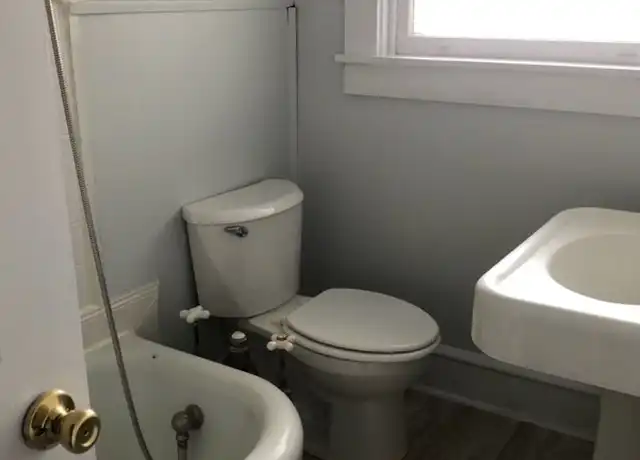 Property at 128 E New St Unit 2, Lancaster, PA, 17602, 2 beds, 1 bath, [object Object]