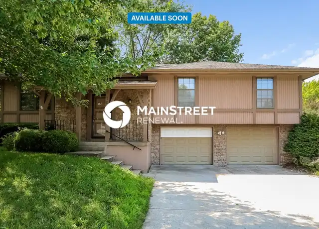 Property at 1008 SW Pinto Ln, Blue Springs, MO, 64015, 4 beds, 2 baths, [object Object]