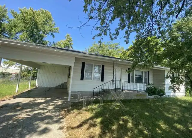 Property at 2239 S Garrison Ave, Carthage, MO, 64836, 3 beds, 1 bath, [object Object]