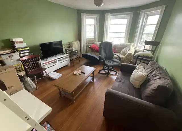 Property at 107 Norfolk St Unit 8, Cambridge, MA, 02139, 3 beds, 1 bath, [object Object]