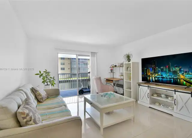 Property at 3527 NE 168th St #203, North Miami Beach, FL, 33160, 1 bed, 1.5 baths, [object Object]