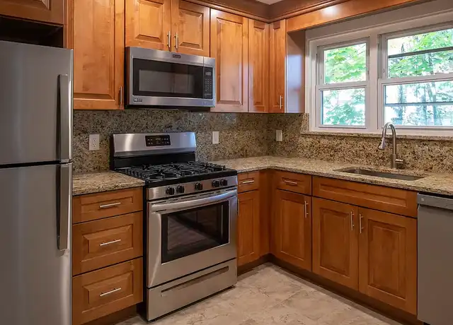 Property at 658 Valley Road Upper Montclair NJ 07043 - 658 Valley Rd, Montclair, NJ, 07043, 1 bed, 1 bath, [object Object]