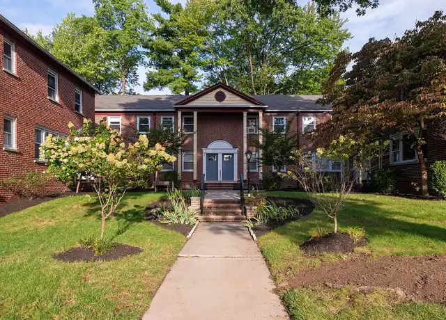Property at 658 Valley Road Upper Montclair NJ 07043 - 658 Valley Rd, Montclair, NJ, 07043, 1 bed, 1 bath, [object Object]