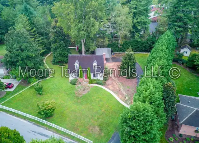 Property at 918 Thornton Pl, Hendersonville, NC, 28791, 2 beds, 2.5 baths, [object Object]