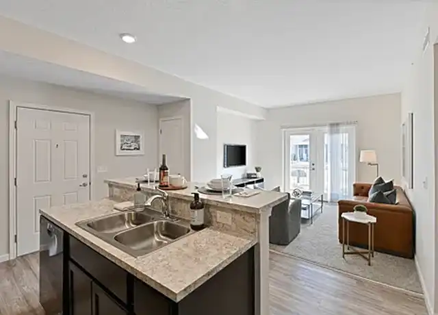 Property at Hudson Crossing - 2001 Demorest Rd, Grove City, OH, 43123, 1 bed, 1 bath, [object Object]