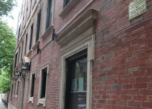 Property at 426 W Briar Pl Unit J1, Chicago, IL, 60657, 1 bed, 1 bath, [object Object]