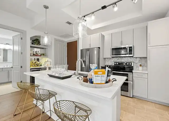 Property at Ashton South End - 125 W Tremont Ave, Charlotte, NC, 28203, 1-2 bed, 1-2.5 bath, [object Object]