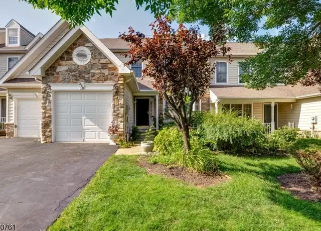 Property at 250 Patriot Hill Dr, Basking Ridge, NJ, 07920, 3 beds, 2.5 baths, [object Object]