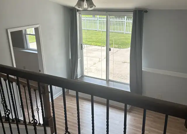 Property at 134 Huntington Rd Unit 134, Delafield, WI, 53018, 4 beds, 1.5 baths, [object Object]