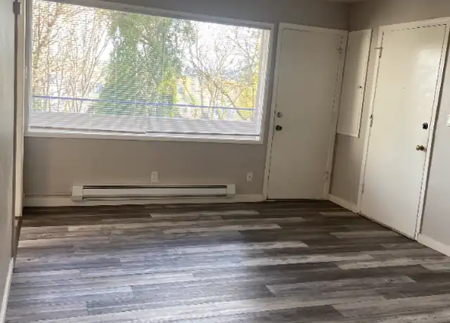 Property at 4636 22nd Ave NE Unit 8, Seattle, WA, 98105, 2 beds, 1 bath, [object Object]