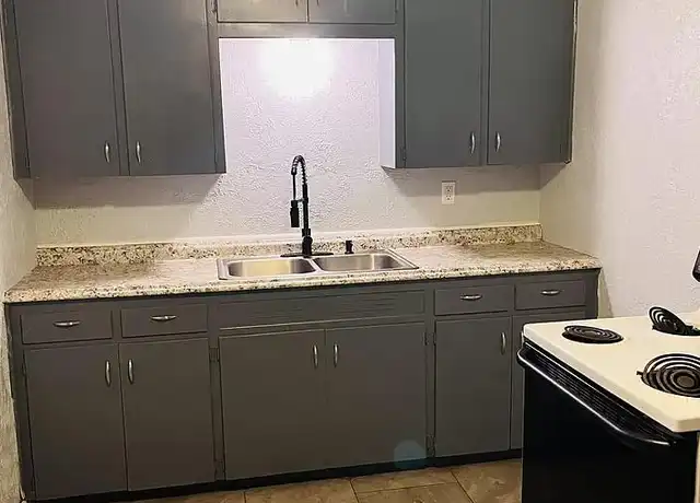 Property at 1220 S 3rd St, Copperas Cove, TX, 76522, 1 bed, 1 bath, [object Object]