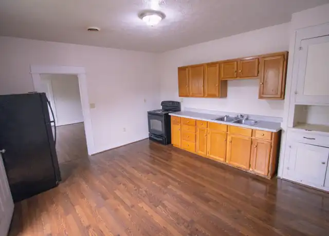 Property at 512 Baltimore St Unit 512, Dayton, OH, 45404, 1 bed, 1 bath, [object Object]