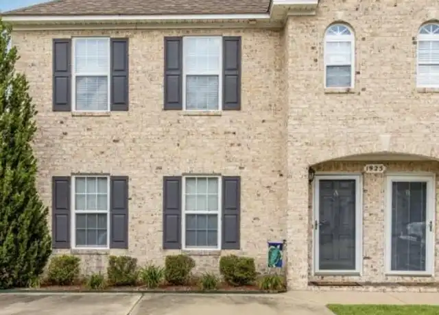 Property at 1925 Cambria Dr, Greenville, NC, 27834, 3 beds, 3 baths, [object Object]