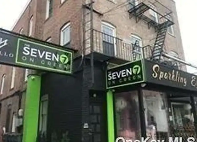 Property at 7 Green St Unit 3R, Huntington, NY, 11743, 1 bed, 1 bath, [object Object]