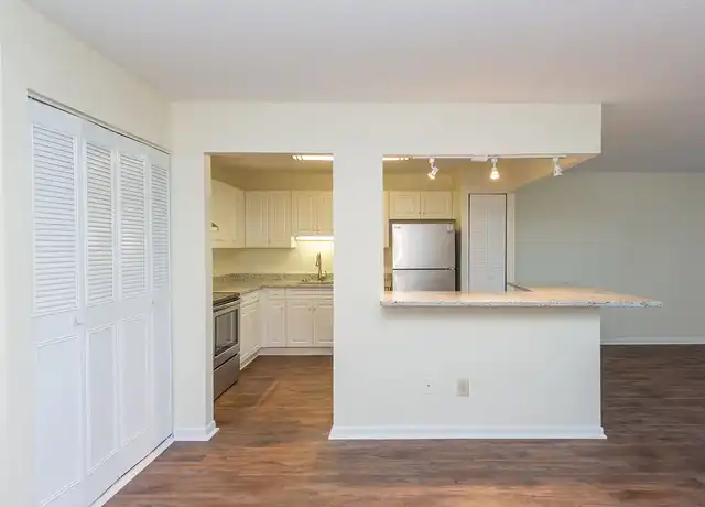 Property at Chestnut Hill South - 835 Mix Ave, Hamden, CT, 06514, 1 bed, 1 bath, [object Object]
