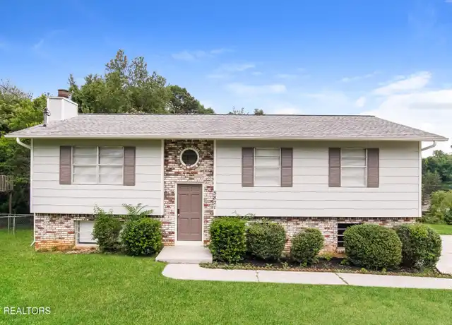Property at 5821 Outer Dr, Knoxville, TN, 37921, 3 beds, 2.5 baths, [object Object]