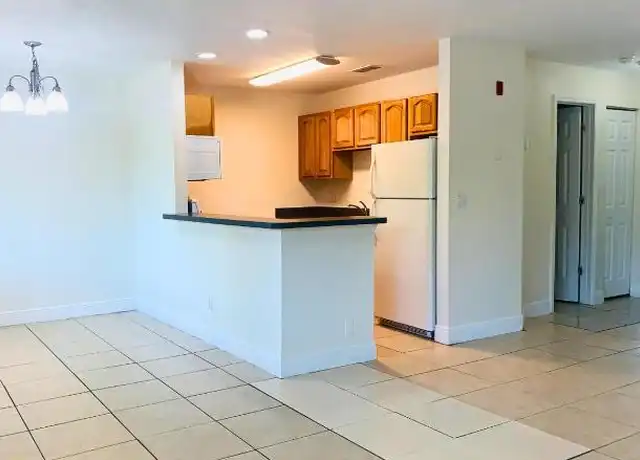 Property at 900 S Peninsula Dr, Daytona Beach, FL, 32118, 2 beds, 1 bath, [object Object]