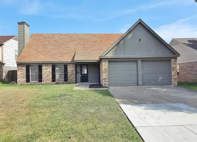 Property at 2646 Winslow Dr, Grand Prairie, TX, 75052, 3 beds, 2 baths, [object Object]