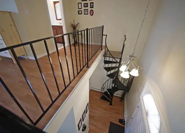 Property at 1105 N Stephenson Hwy Unit 905-34, Royal Oak, MI, 48067, 1 bed, 1 bath, [object Object]