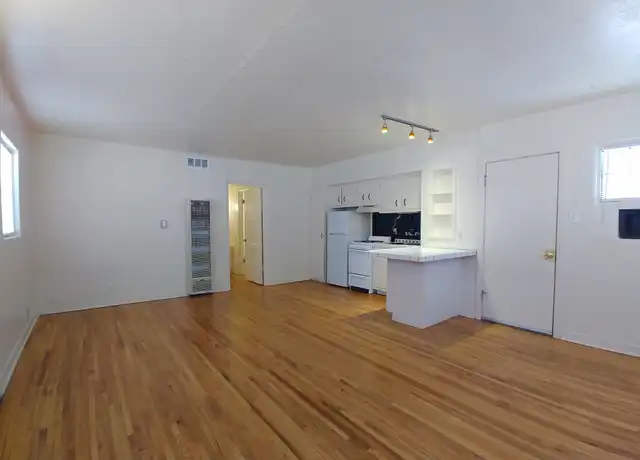 Property at 420 14th St SW Unit A, Albuquerque, NM, 87102, 0 beds, 1 bath, [object Object]