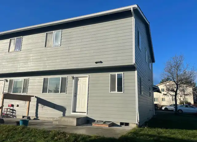 Property at 1382 NW Elwha St Unit 1, Oak Harbor, WA, 98277, 3 beds, 2.5 baths, [object Object]