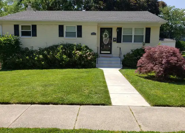 Property at 11310 Ashley Dr, Rockville, MD, 20852, 4 beds, 3 baths, [object Object]