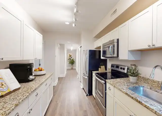 Property at Argyle - 2 Maryland Plz, Saint Louis, MO, 63108, 1-2 bed, 1-2 bath, [object Object]