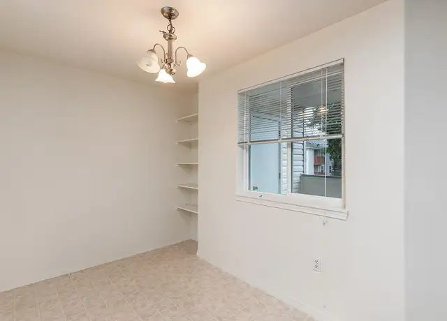 Photo of 12933 SE Foster Rd, Portland, OR 97236