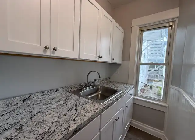 Property at 256 Whipple St Unit 1S, Fall River, MA, 02721, 4 beds, 1 bath, [object Object]