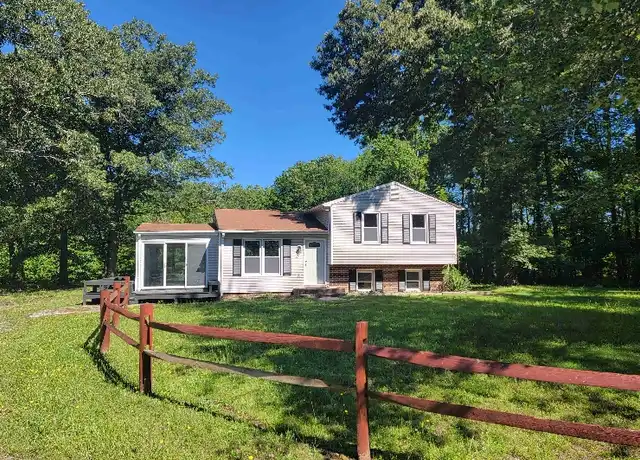 Property at 21700 Patrick Henry Hwy, Jetersville, VA, 23083, 4 beds, 1 bath, [object Object]
