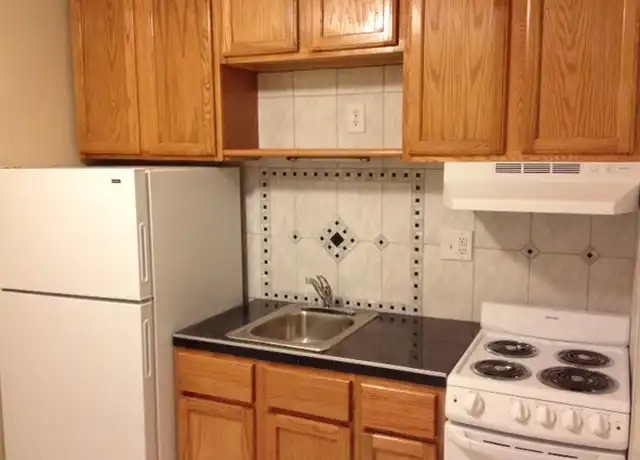 Property at 2012 S Illinois Ave Unit 4, Carbondale, IL, 62903, 0 beds, 1 bath, [object Object]