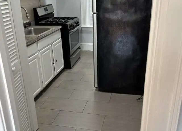 Property at 1475 Chapel St, New Haven, CT, 06511, 2 beds, 1 bath, [object Object]