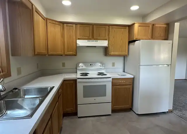 Property at 2837 County H Unit Lower, New Brighton, MN, 55112, 2 beds, 1 bath, [object Object]