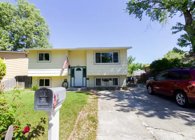 Property at 6210 W Poplar St, Boise, ID, 83704, 4 beds, 2 baths, [object Object]