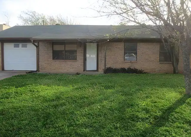 Property at 406 Mariposa St, Taylor, TX, 76574, 3 beds, 2 baths, [object Object]