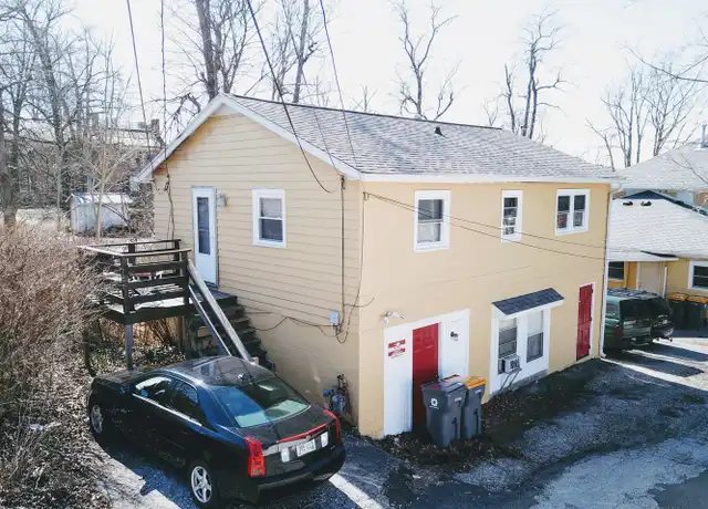 Property at 407 1/2 S Lincoln St unit 407 1/2 S Lincoln St, Bloomington, IN, 47401, 3 beds, 2 baths, [object Object]